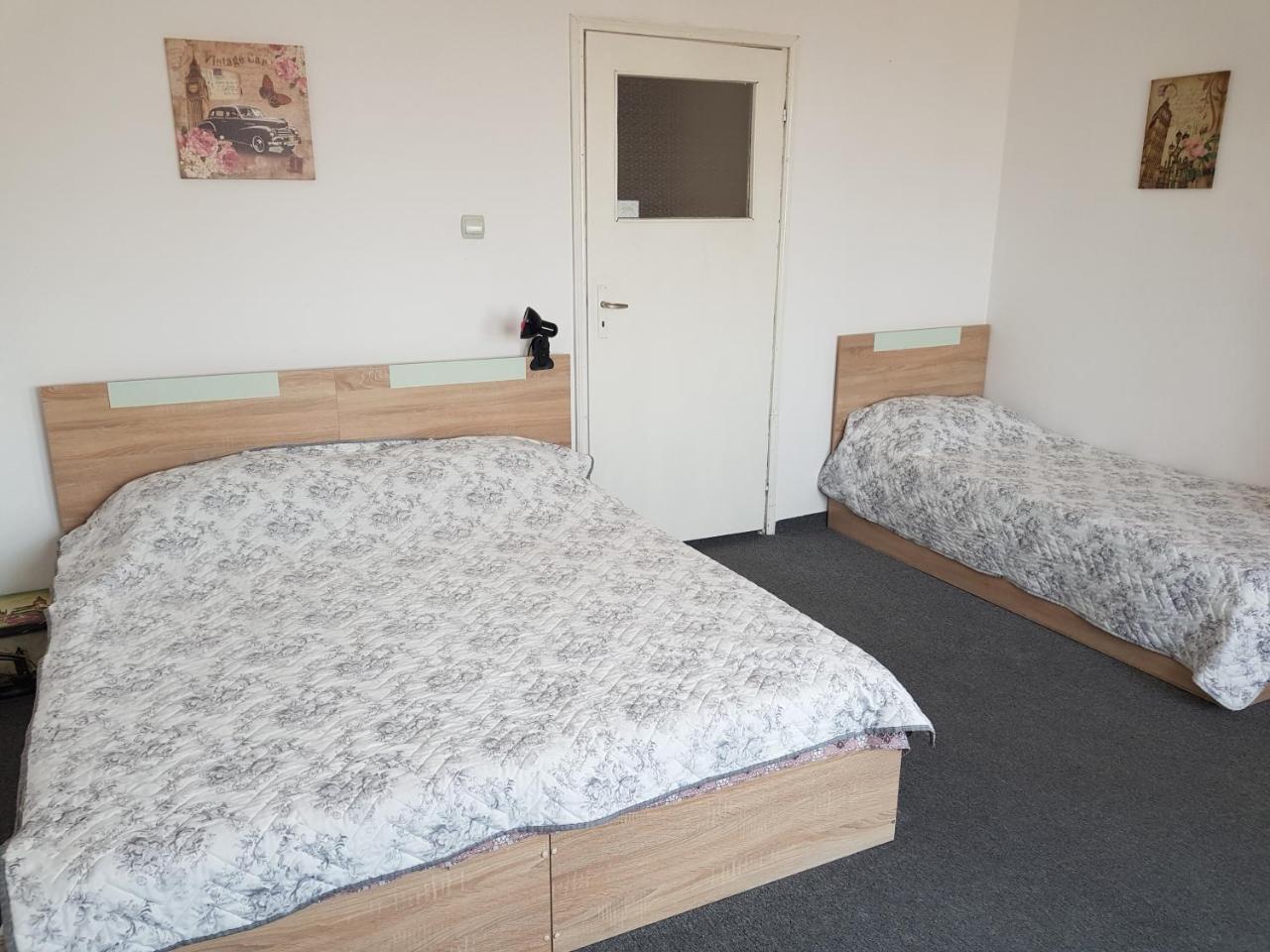 Guest Rooms Radost Balchik Exterior photo